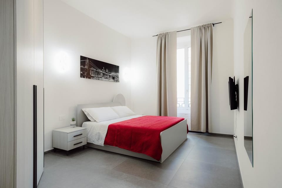 Bed, TV and multimedia, Photo of the whole room, heating, wardrobe