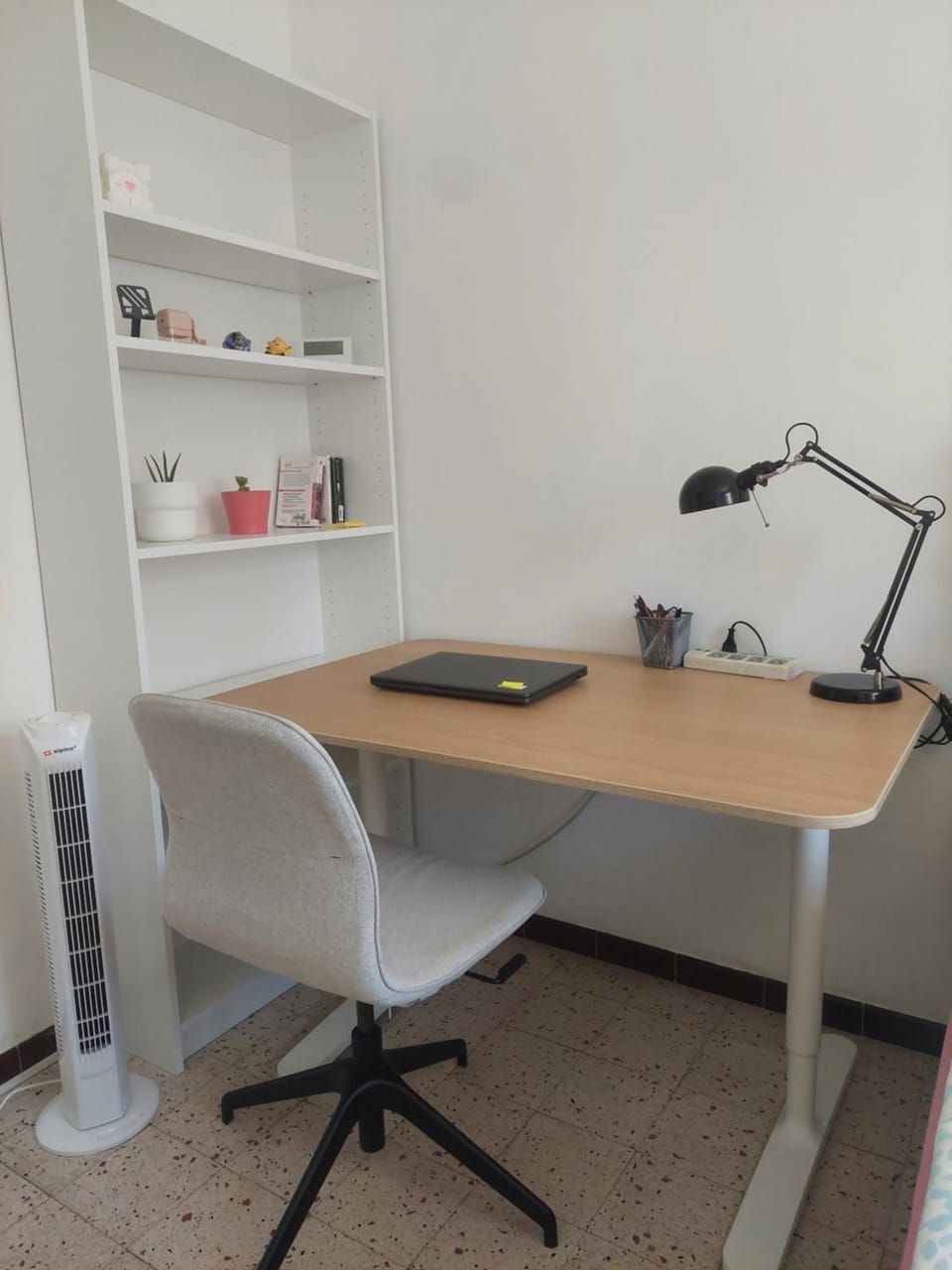Chez Céline - Walk to Palais, Garage, AC and Fast WiFi Apartment in Cannes