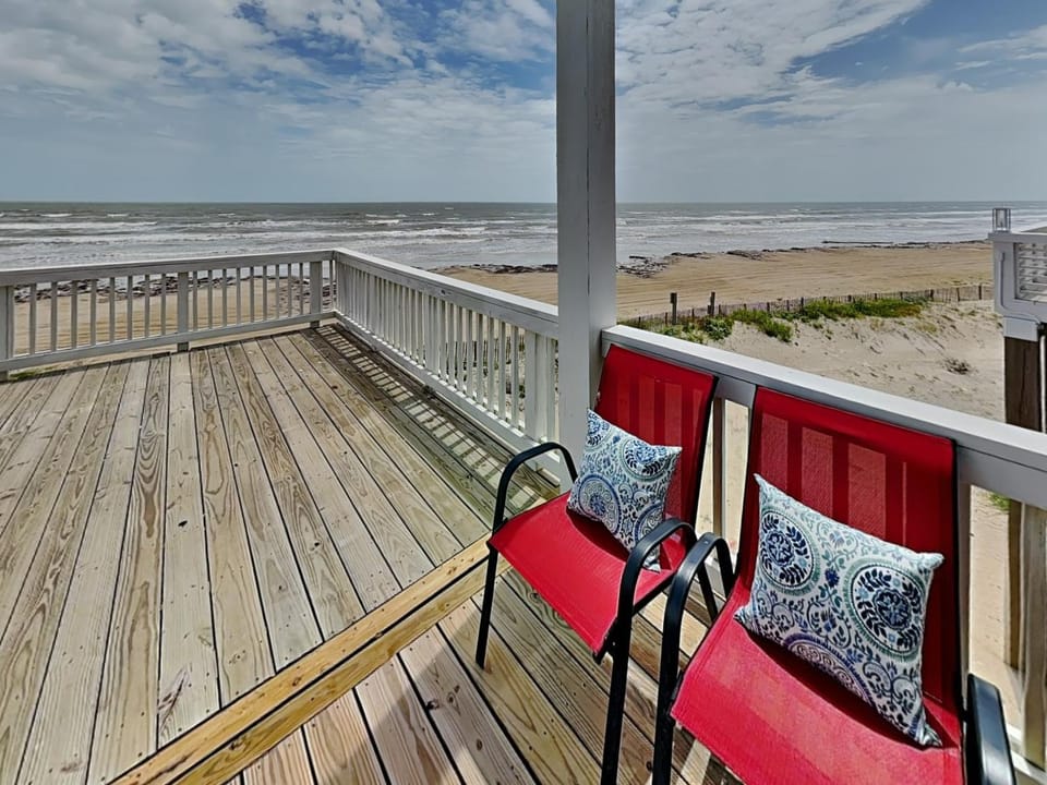 Balcony/Terrace, Seating area, Beach, Sea view