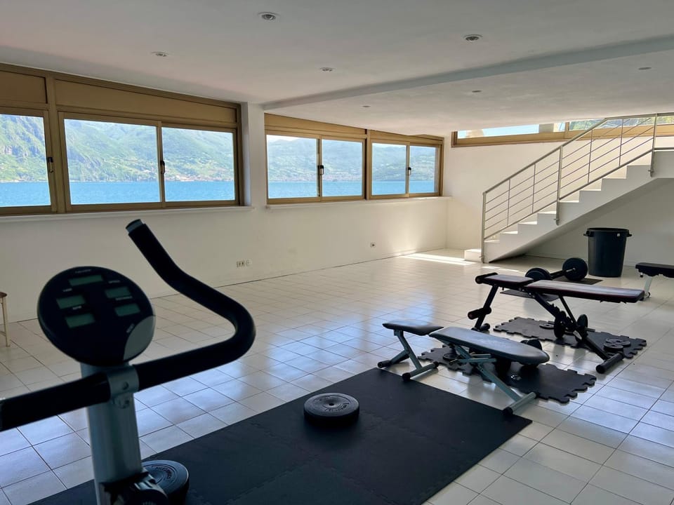Lakefront Exclusive Apartment with pool Apartment in Province of Brescia