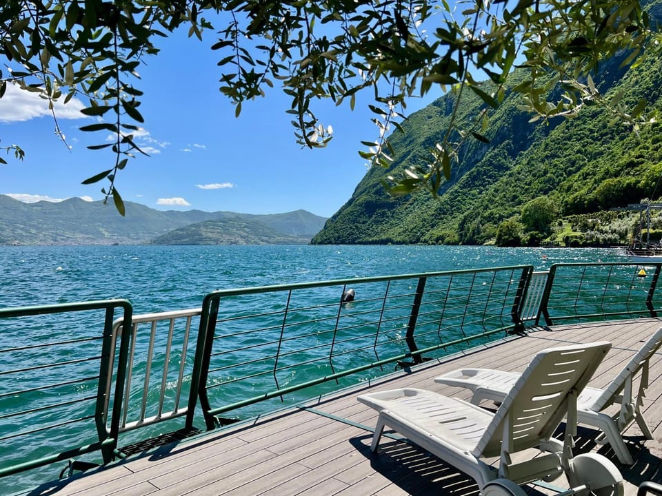 Lakefront Exclusive Apartment with pool Apartment in Province of Brescia