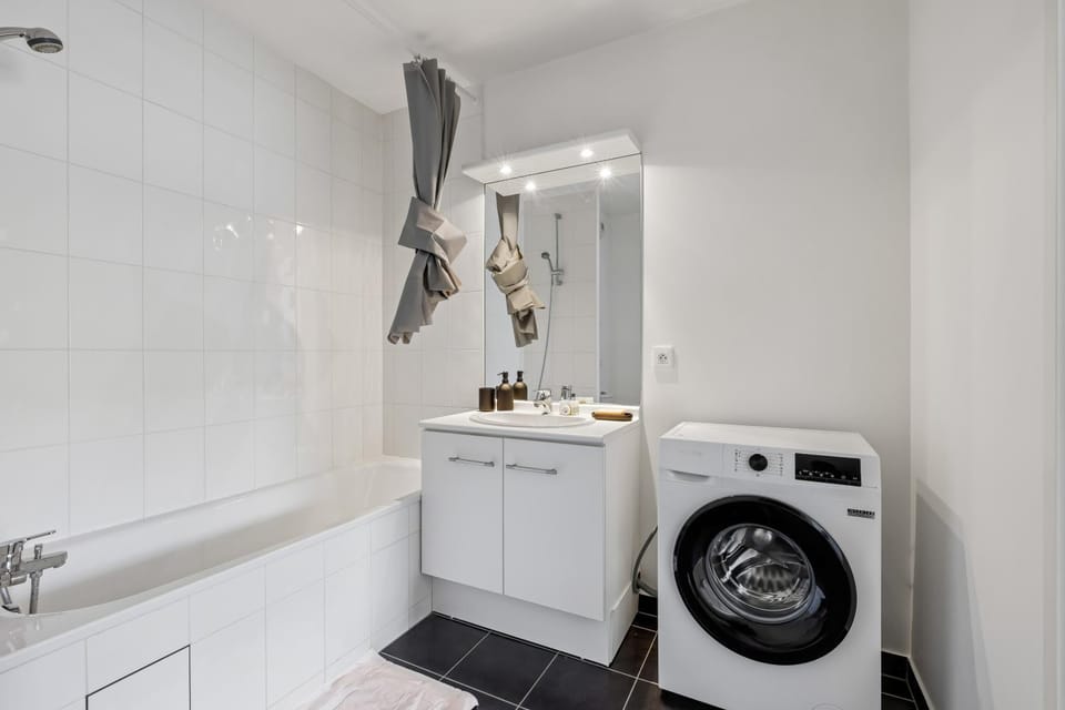 Modern Apartment with Free Garage Apartment in Île-de-France
