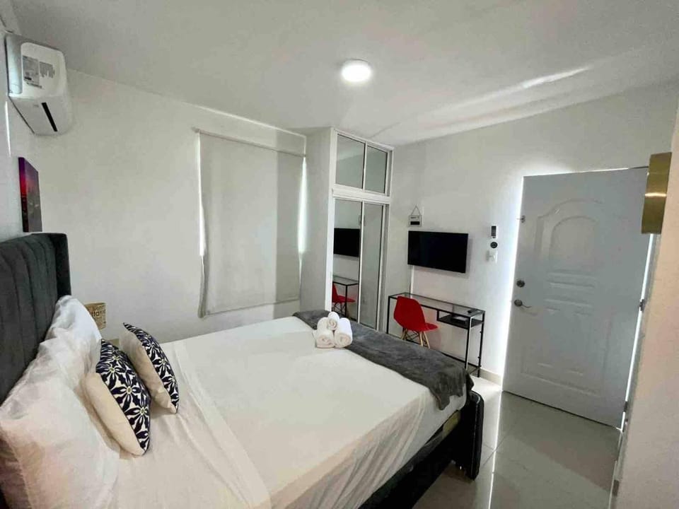 Sunset Place Private Room Private Bathroom 3 Nature lodge in Santiago de los Caballeros