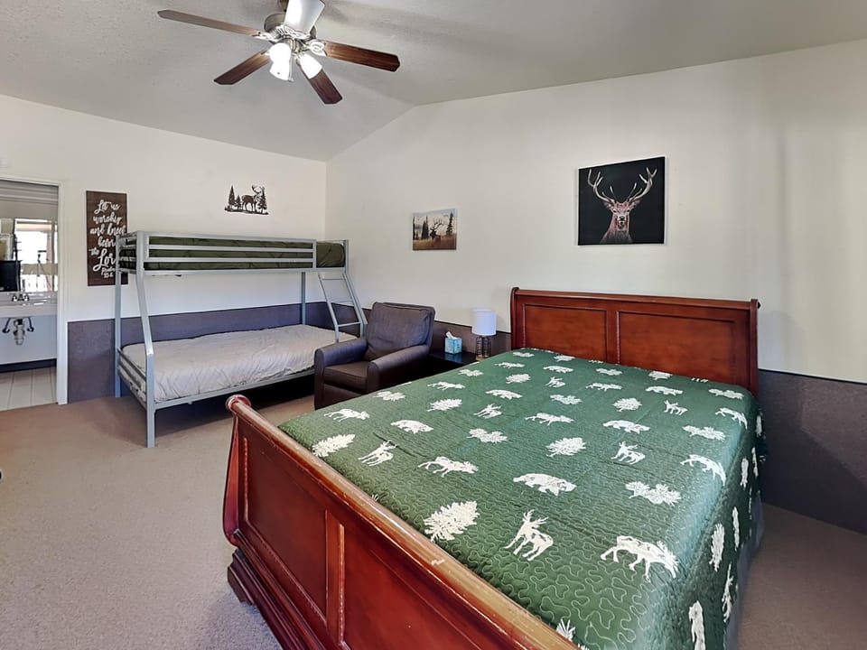 Bed, Seating area, Bedroom, bunk bed, furniture