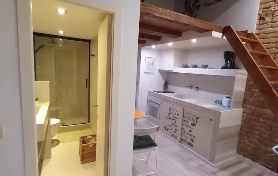 Estudio duplex near Picasso Museum in Born Apartment in Barcelona
