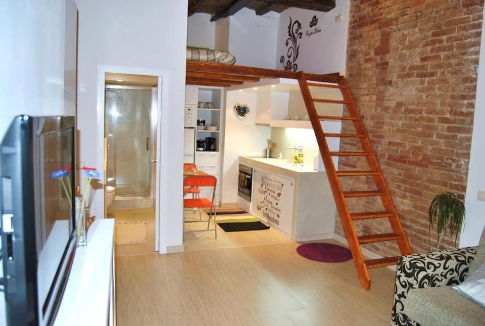 Estudio duplex near Picasso Museum in Born Apartment in Barcelona