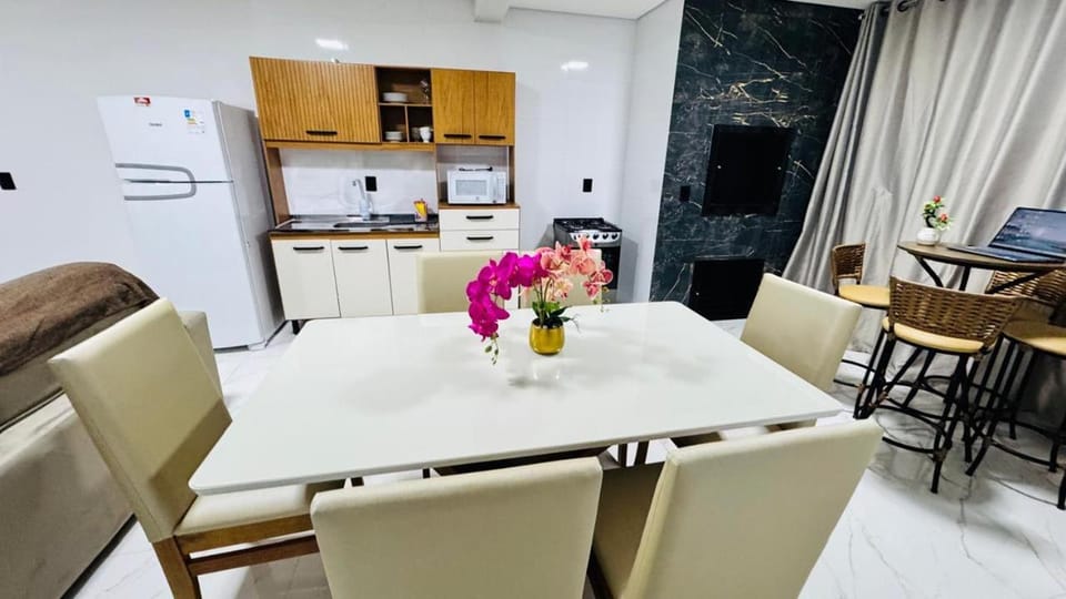 Apto Flor de Romã, Vila Premium - 150metros do Parque Termal Apartment in State of Santa Catarina
