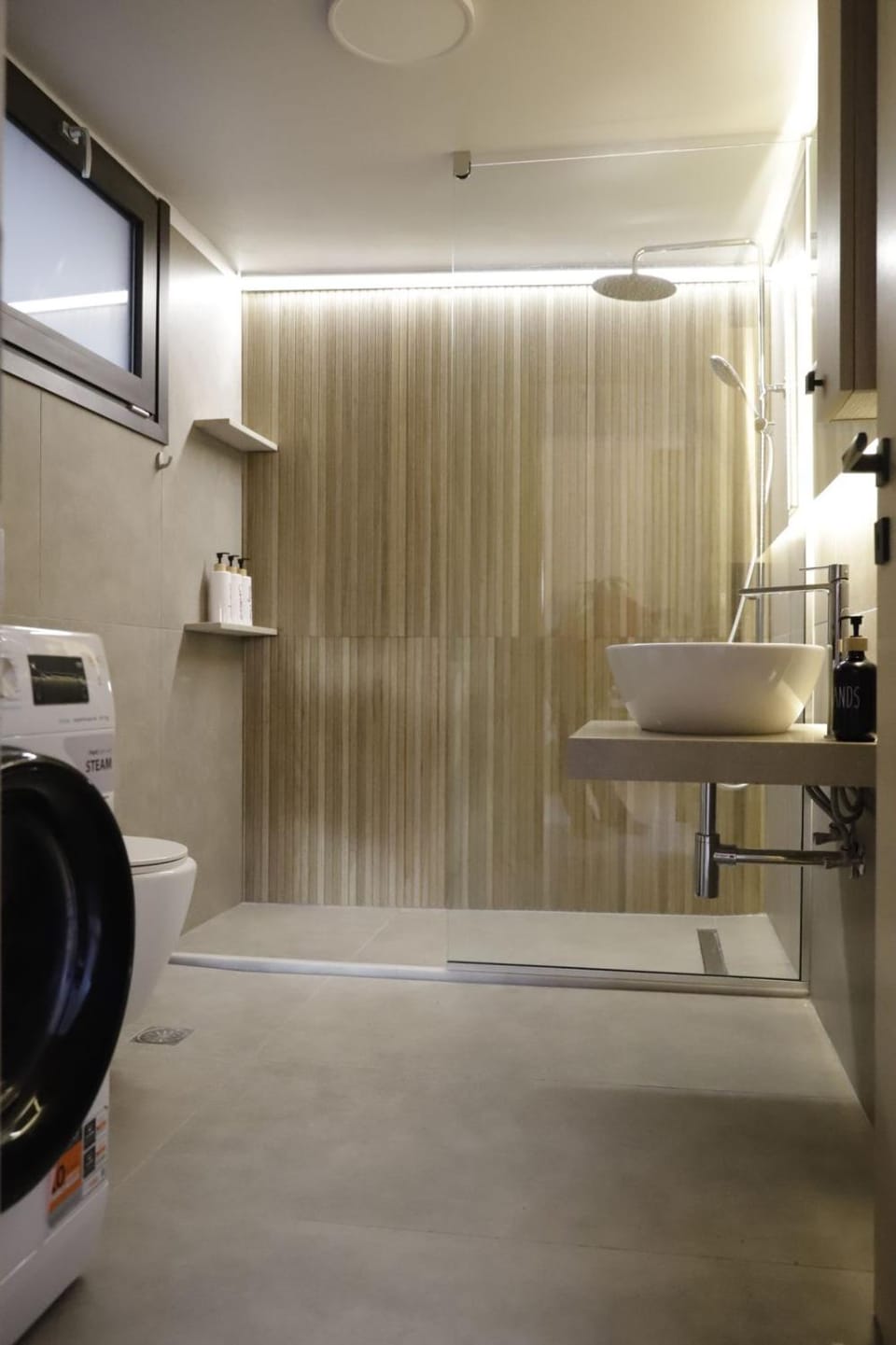 Shower, Bathroom, washing machine