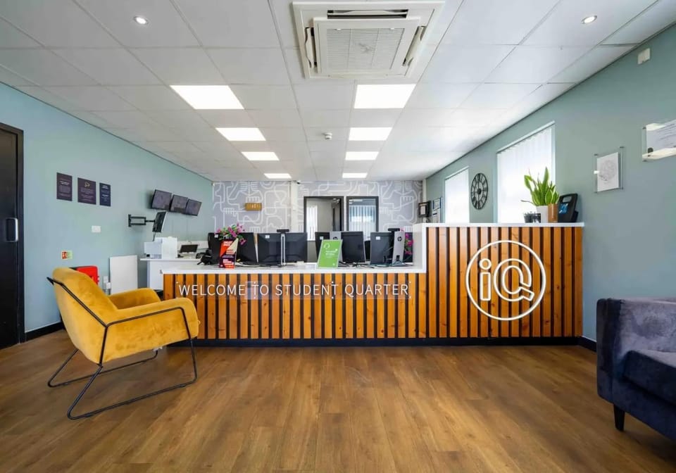 iQ Student Quarter in Salford 10 Min Walk to University of Salford Apartment in Salford