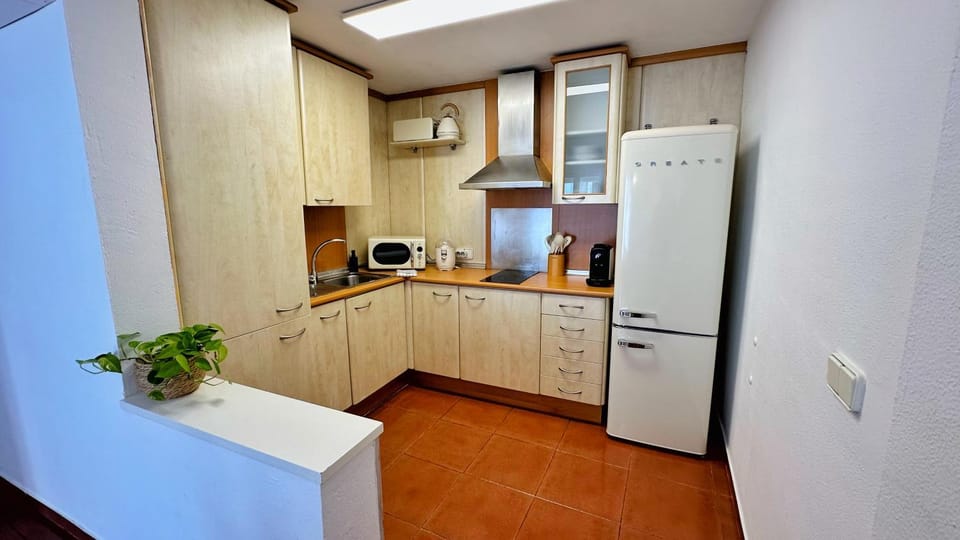 Kitchen or kitchenette, kitchen