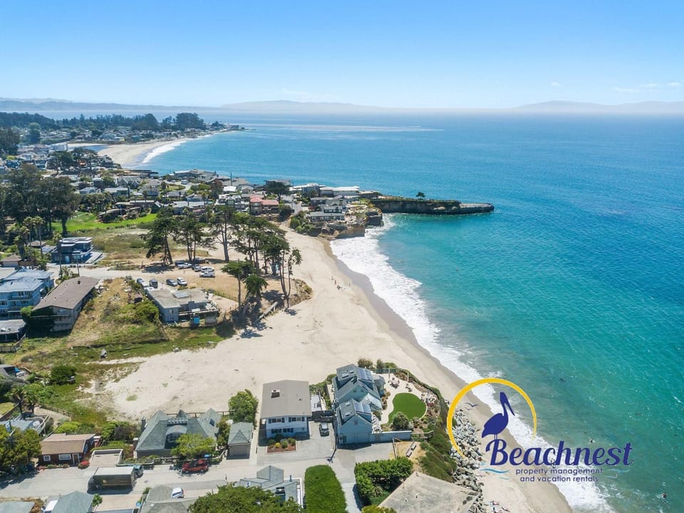 Bay Watch Beach House House in Santa Cruz