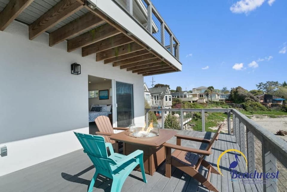 Bay Watch Beach House House in Santa Cruz