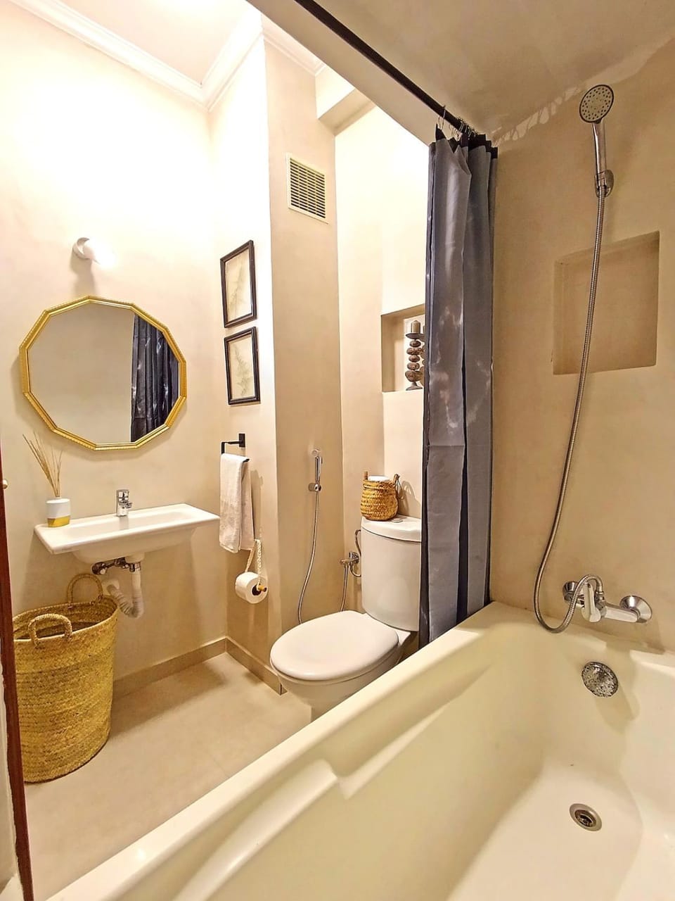 Bathroom, Bath