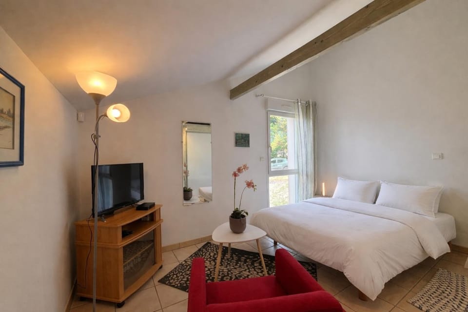 Communal lounge/ TV room, Bedroom