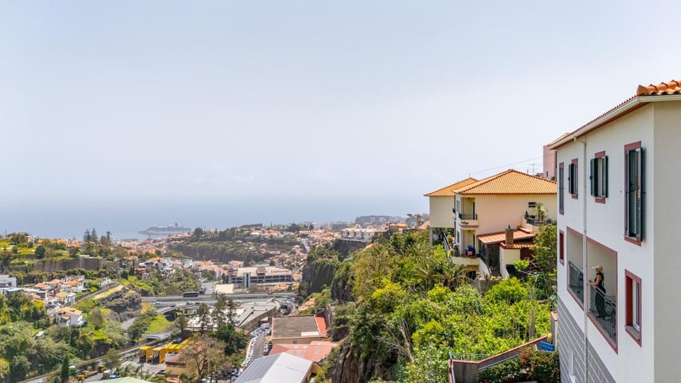 Funchal Haven by YOUR KEY MADEIRA House in Funchal