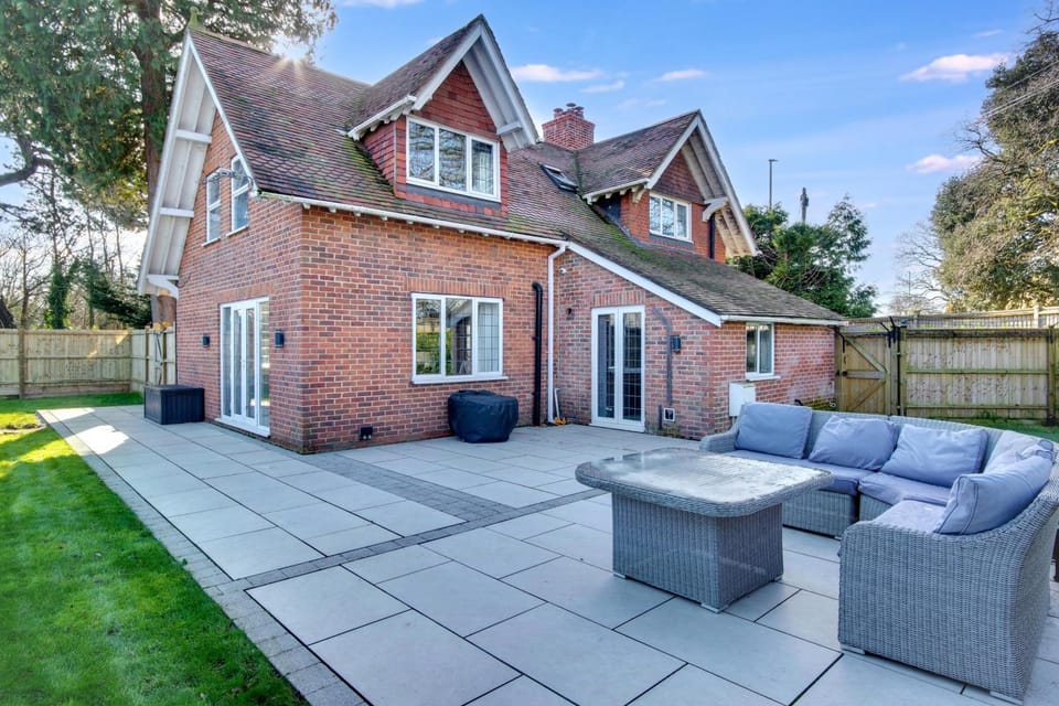 Property building, Garden
