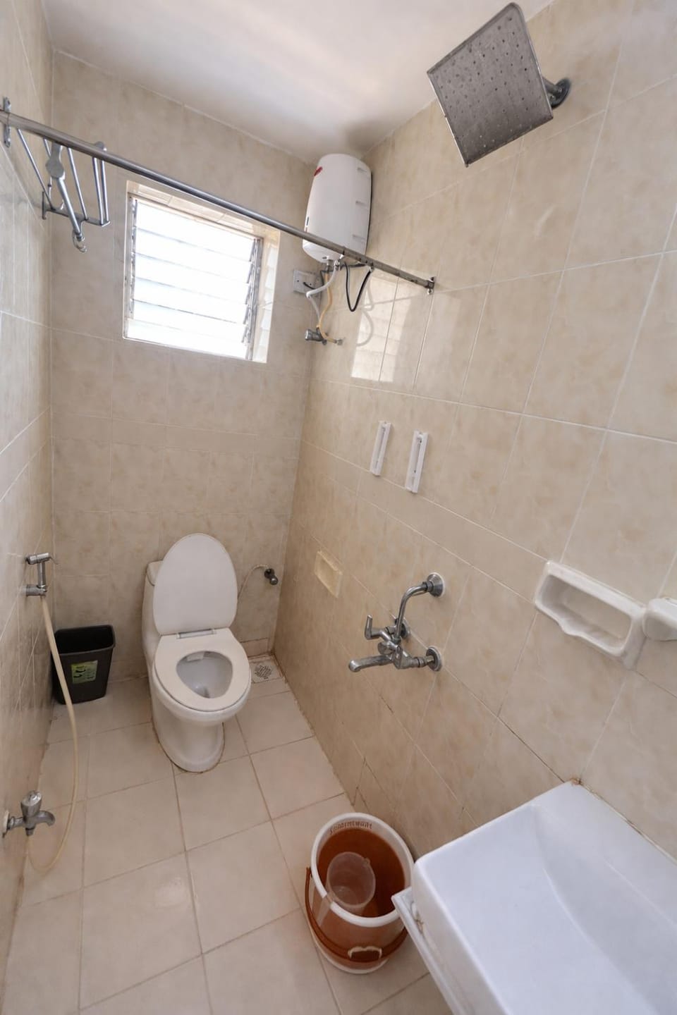 Shower, Toilet, bidet, towels