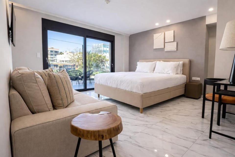 The Aegean Pearl Athens by ΜΡS Apartment in Kallithea