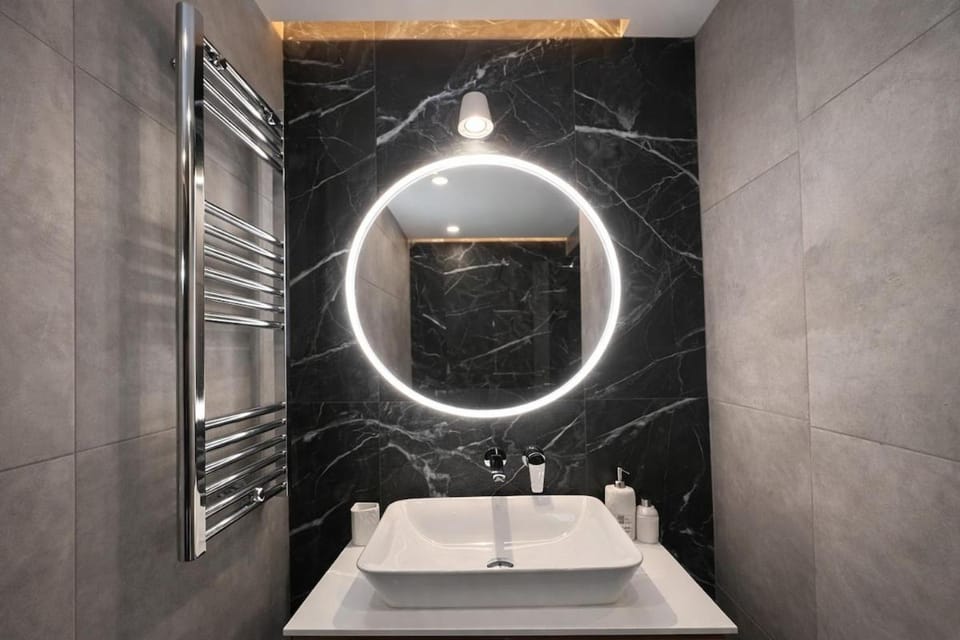 The Aegean Pearl Athens by ΜΡS Apartment in Kallithea