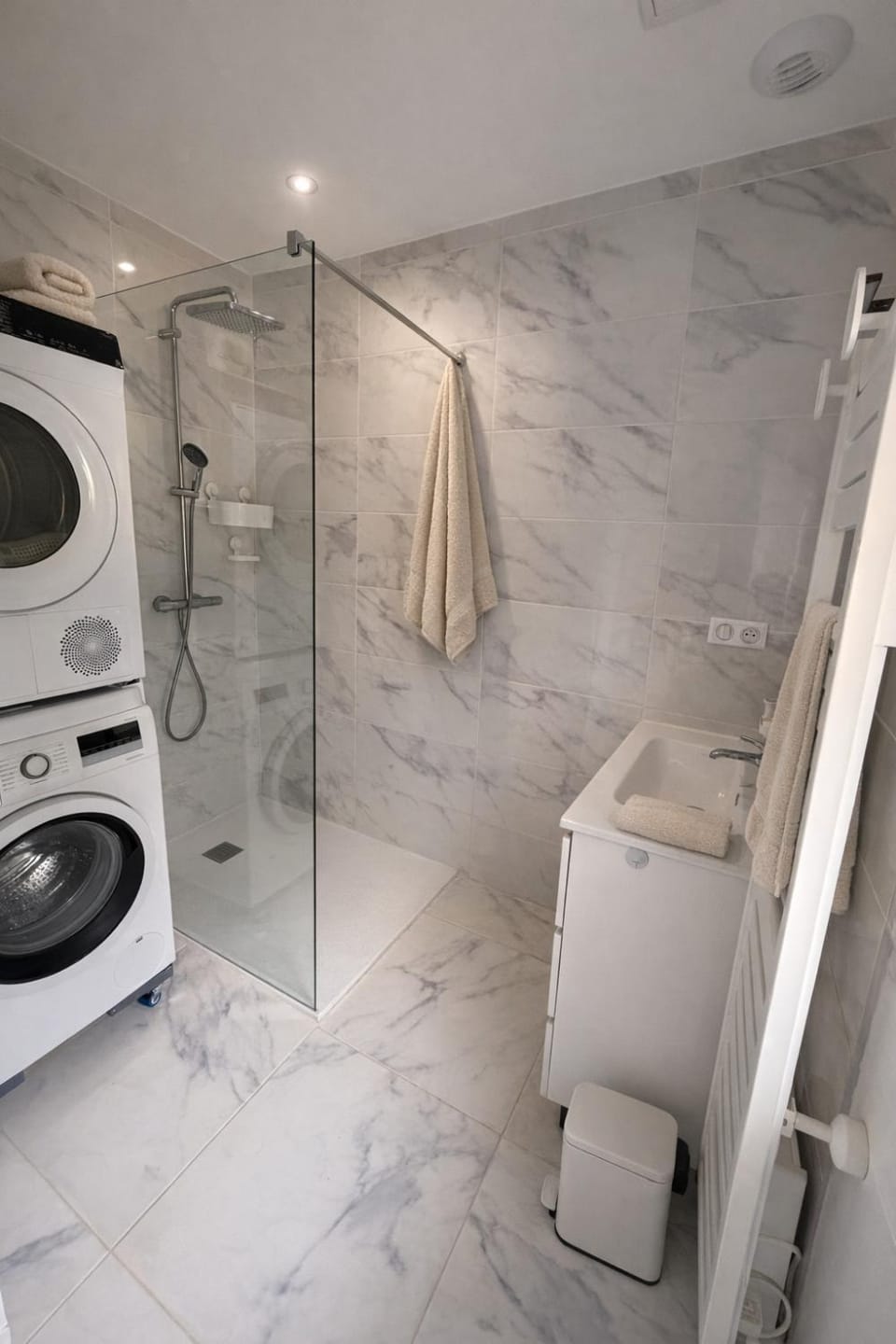 Shower, Bathroom