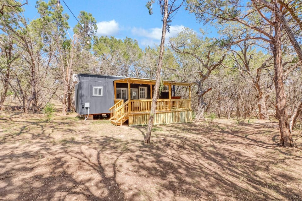 Bluebonnet Hideaway at Moonlight Getaway House in Bulverde