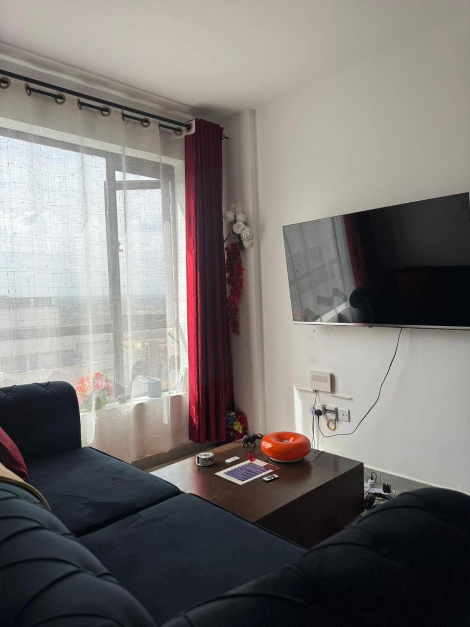 Communal lounge/ TV room, TV and multimedia, Living room, Seating area, Evening entertainment