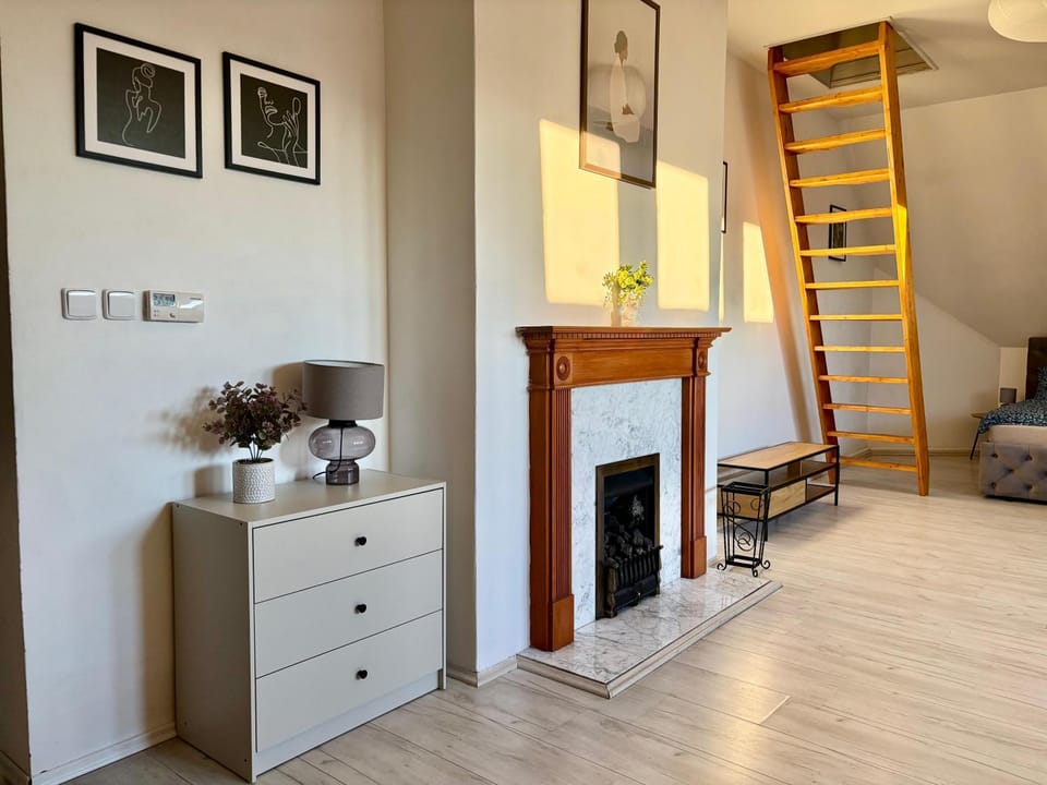 Grand Maisonette 112m Castle View Apartment in Prague