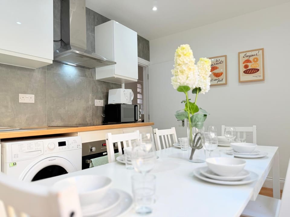 Spacious Flat in King Cross Apartment in London Borough of Islington