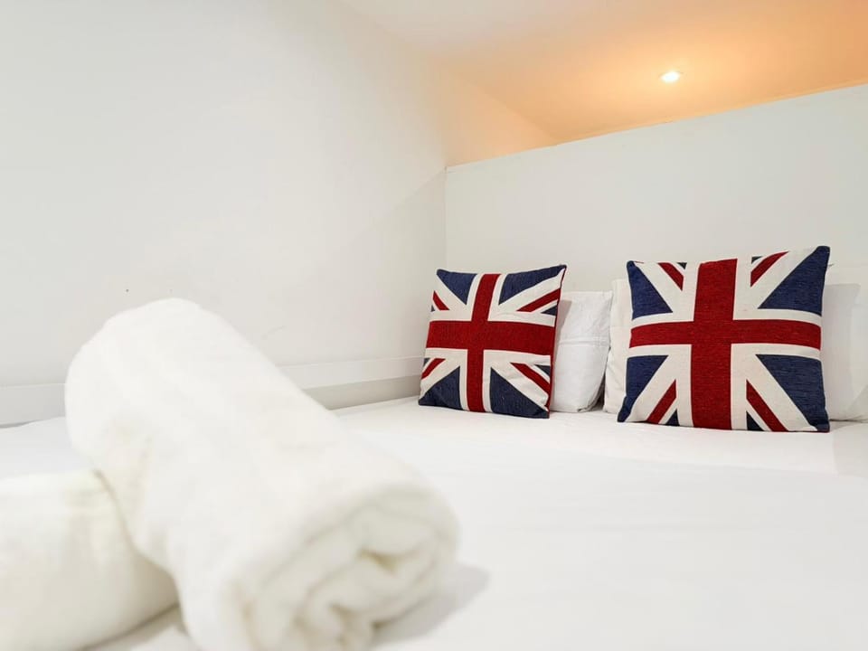 Spacious Flat in King Cross Apartment in London Borough of Islington