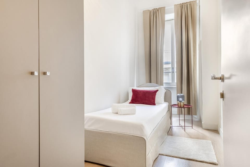 Easylife - Duomo Missori Apartments Apartment in Milan
