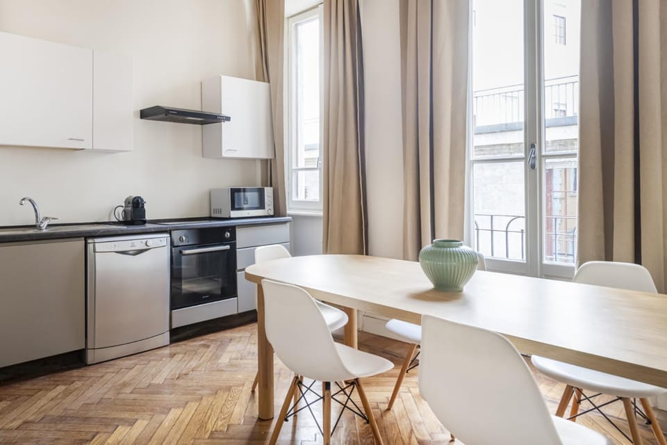 Easylife - Duomo Missori Apartments Apartment in Milan