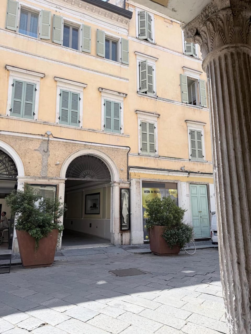 Property building, Facade/entrance