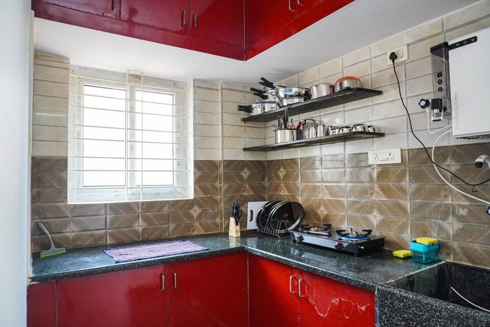 Cozy 1bhk 2km From Hosa Road Metro 202 Apartment in Bengaluru
