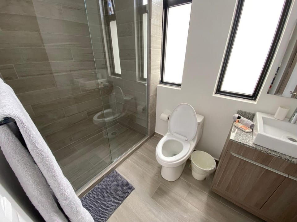 MOTTO 405B Pool, Gym | Comfortable - Modern House in Santiago de Queretaro