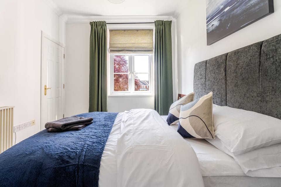 Spacious 3 Bed Apartment for Contractors and Families Apartment in Bristol