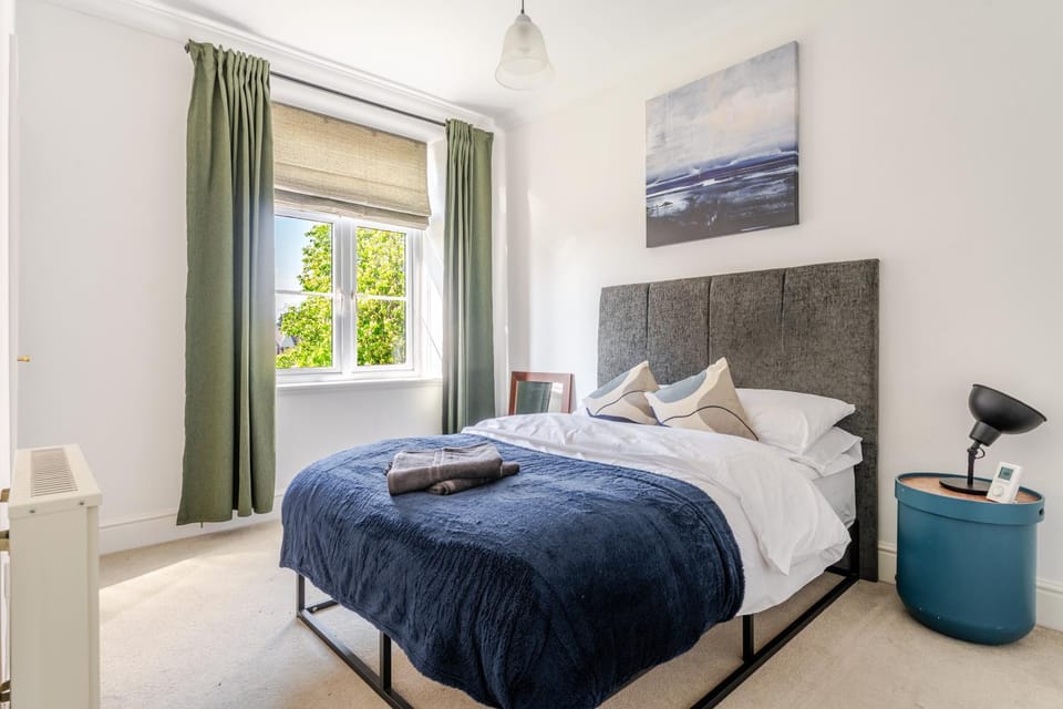 Spacious 3 Bed Apartment for Contractors and Families Apartment in Bristol