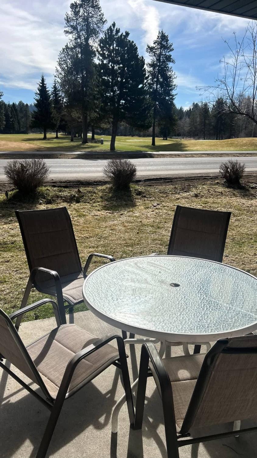 Davis Beach Getaway Pet Friendly & Beach Access House in McCall