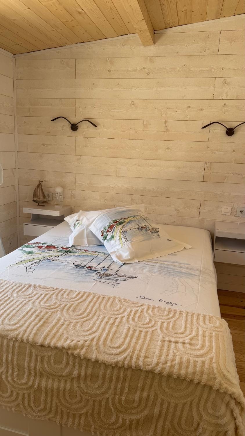 studio au calme avec piscine House in Le Beausset