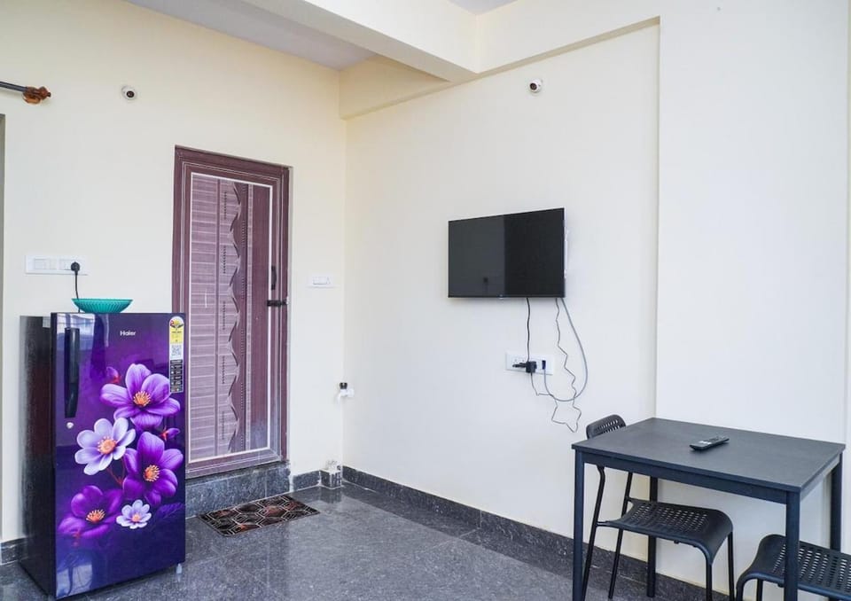 Cozy 1bhk 2km From Hosa Road Metro 103 Apartment in Bengaluru