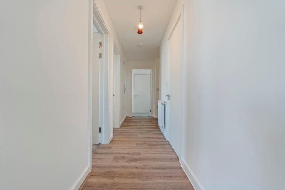 Wembley 3 Bed Stadium Views Pool Table Sleeps 10 Apartment in Wembley