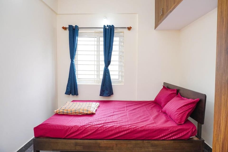 Cozy 1bhk 2km From Hosa Road Metro 101 Apartment in Bengaluru