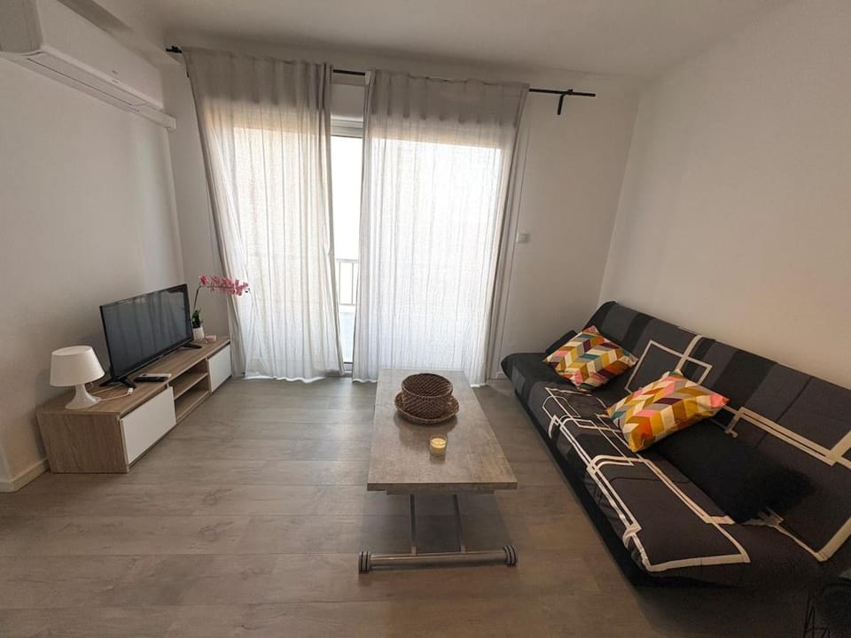 Appartement moderne à 50 mètres de la plage Apartment in Palavas-les-Flots