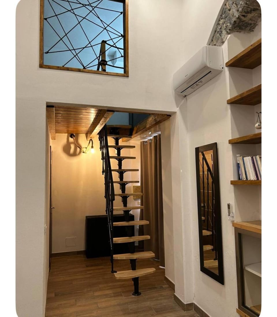 Orizzonte 5 Terre - Via Gio' Batta Casoni 42- Stazione Centrale Apartment in La Spezia