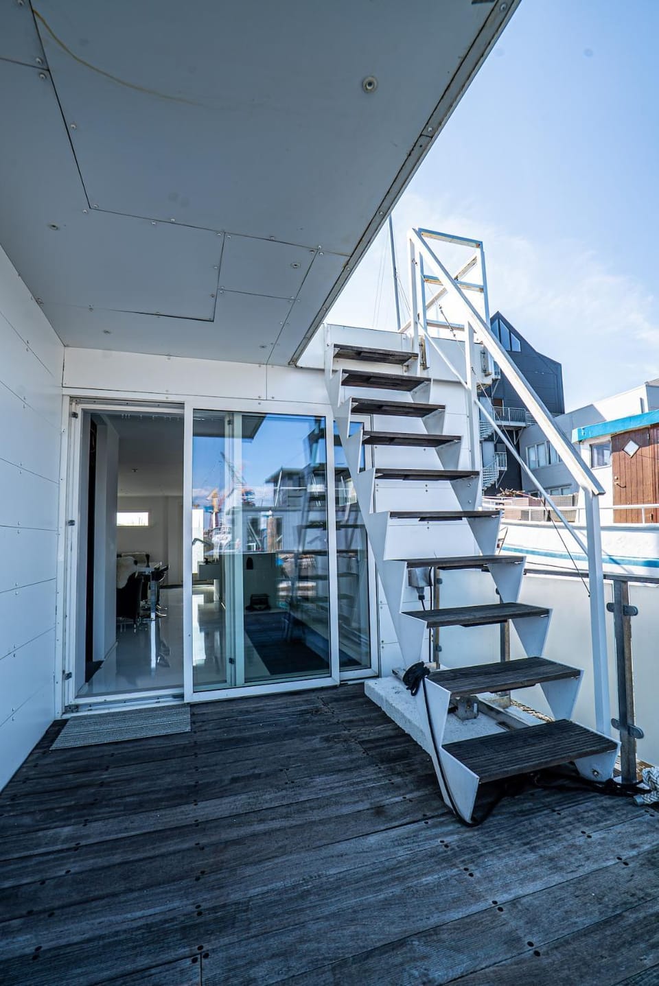 Property building, Day, View (from property/room), Balcony/Terrace