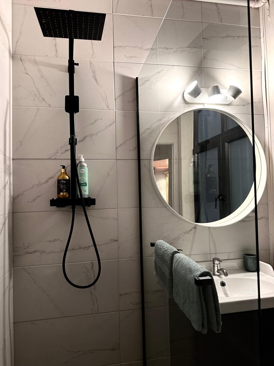 La suite 44 Love hotel in Neuchâtel, Switzerland