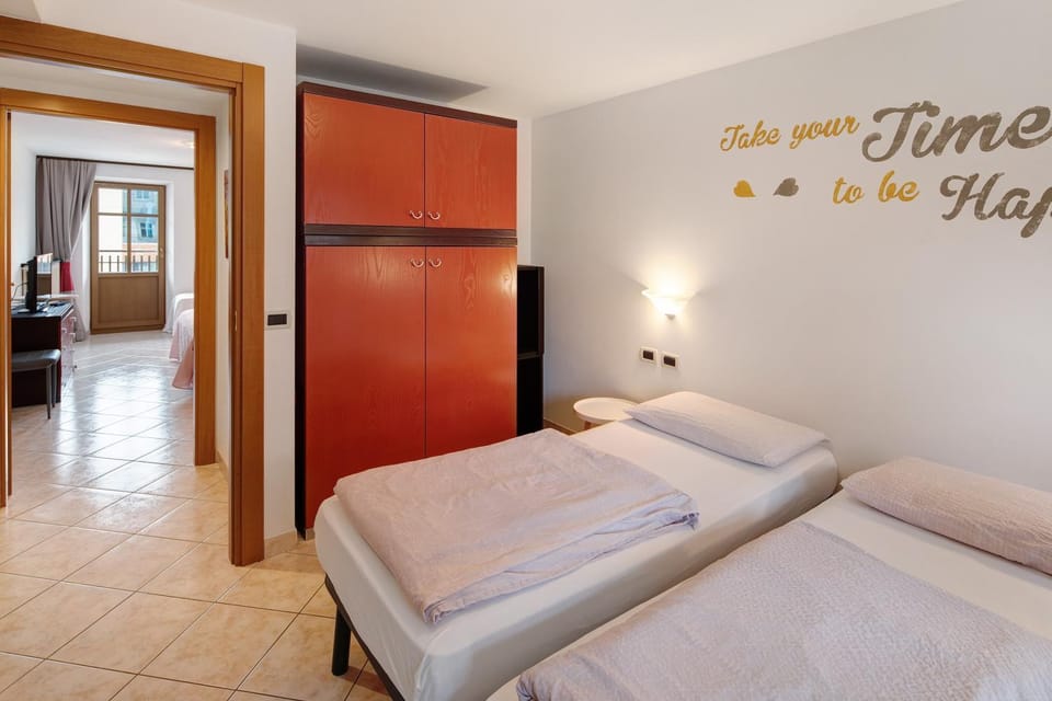Property building, Living room, Bedroom