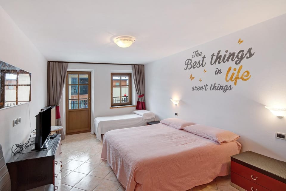 Property building, Living room, Bedroom