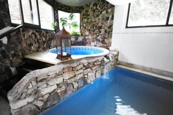 Hot Tub, Swimming pool