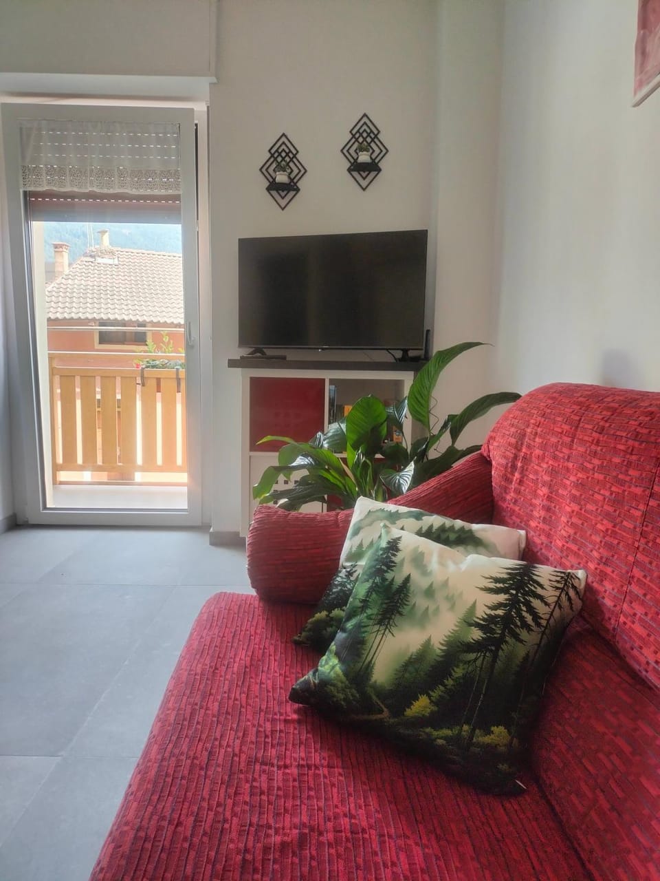TV and multimedia, Living room, Evening entertainment