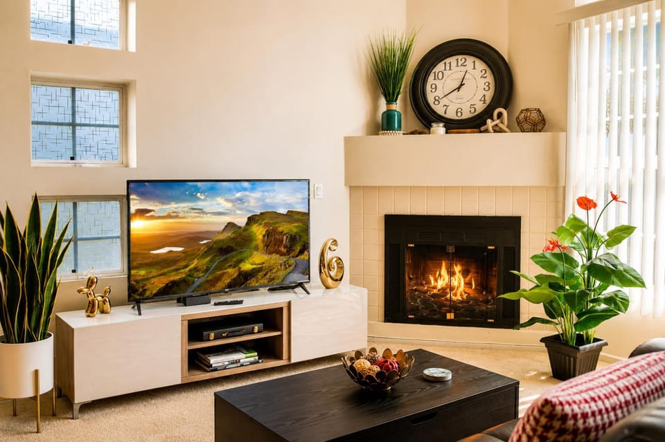 TV and multimedia, Evening entertainment, fireplace